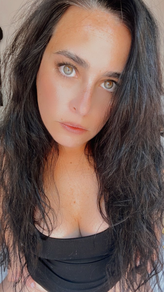 AnnaLuv717's tweet photo. Don’t look at Me like you have rights.
#findom #truegoddess #paypig https://t.co/o7Vd291qFS