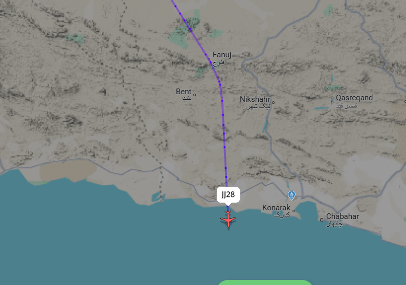 BenReichIsrael's tweet image. JJ28 on Flightradar24.com flightradar24.com/JJ28/3adb4105 #flightradar24 At least three passenger jets left Iranian airspace today with destination Oman. Maybe going to meet @SteveWitkoff ?