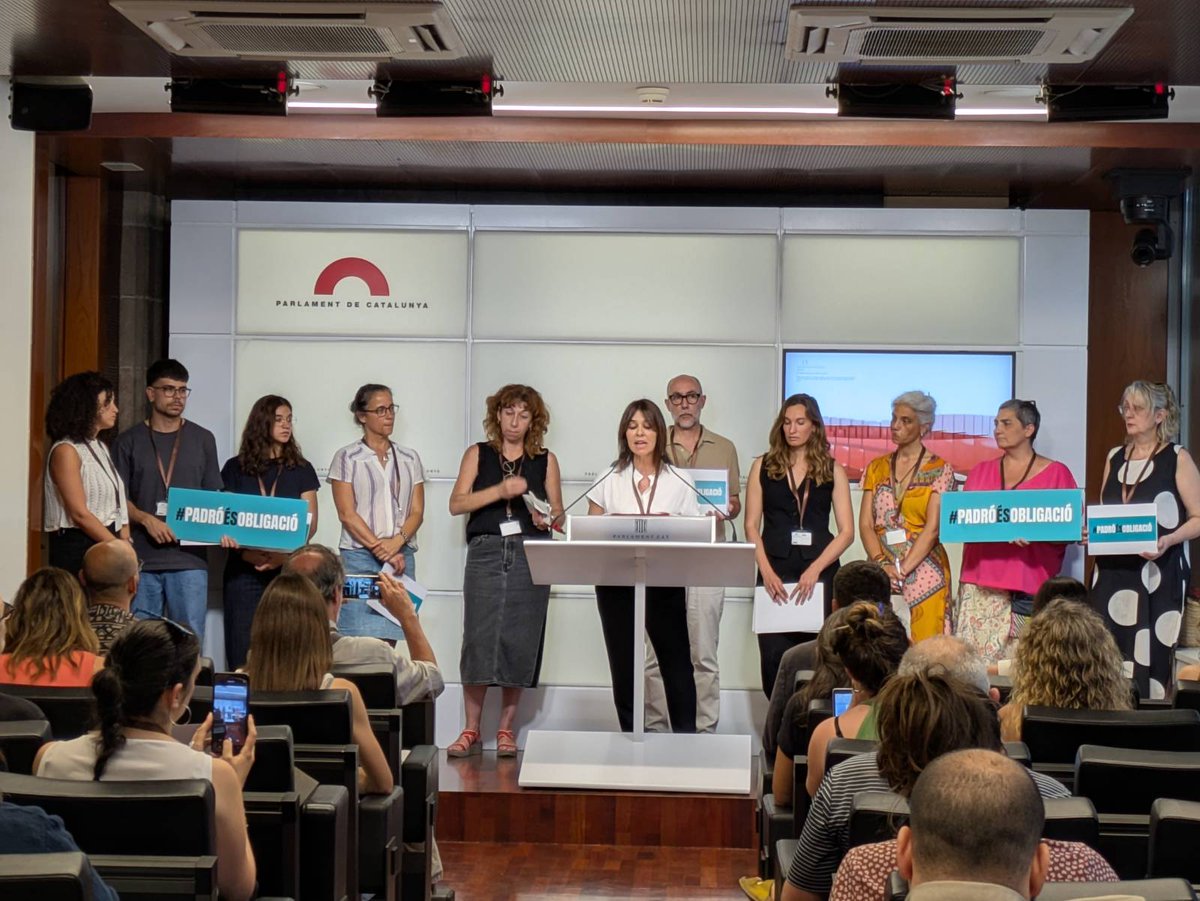 Lafede.cat-organitzacions per a la Justícia global (@lafede_cat) on Twitter photo Avui a <a href="/parlamentcat/">Parlament de Catalunya</a> s'ha signat el Pacte pel Padró amb el suport de gran part dels partits. Ara mateix la Xarxa pel Padró, de la qual formem part, presenta la proposta en roda de premsa #padróésobligació Avui a <a href="/parlamentcat/">Parlament de Catalunya</a> s'ha signat el Pacte pel Padró amb el suport de gran part dels partits. Ara mateix la Xarxa pel Padró, de la qual formem part, presenta la proposta en roda de premsa #padróésobligació