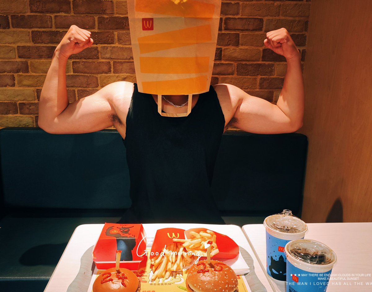 hei_612's tweet photo. go to gym ❌ go to m ✔️ https://t.co/iZwVeNxxz4