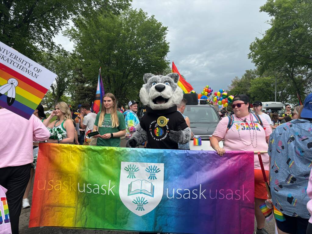 Event: On Sunday, June 22, all members of the USask community are invited to walk with #USask in the Pride parade or support from the sidelines along the parade route. 

More info: usask.ca/usask-events/e…