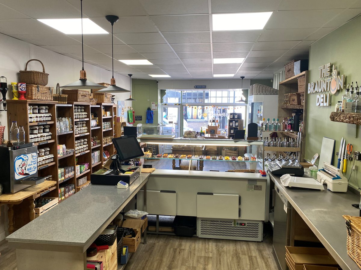 Tony Foster MNAEA, MICBA tweet media