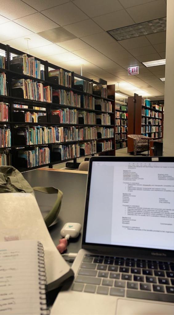 كتابة تقارير تحليل السوق تصميم انفوجرافيك تصميم مواقع انترنت حوسبة سحابية أمن سبراني حل واجبات حل تكاليف ماستر هندسة صناعية تصميم عروض تقديمية تلخيص محاضرات شرح مقررات كتابة مقالات تقارير تدريبية لغة إنجليزية كميستري طبية