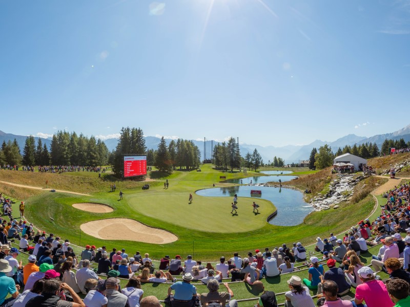 AGolfingExp's tweet photo. Summer is just around the corner &amp; in exactly 100 days the Omega European Masters will return to Crans-Montana for 4 unforgettable days of world-class golf and vibrant atmosphere.
#Alps  #crans #uniquesetting #omega #unique #golf
Architect:Severiano Ballesteros  6810 yards Par 71 https://t.co/qBbsTc1IV7
