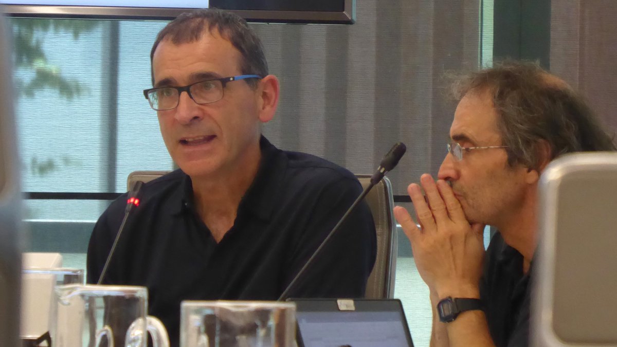 Eskola Kirolari buruzko Ponentzian bi agerraldi:
Jon Txakartegi, Gipuzkoako Saskibaloi Federazioa- Federación Guipuzcoana de Baloncesto / Bideoan hasieratik 01:49:16 arte - Eta Iñaki Arruti eta Jon Sarasua, Euskaltzaindia / Bideoan 02:00:59tik amaitu arte
jggipuzkoa.seneca.tv/watch?id=ZWYzZ…