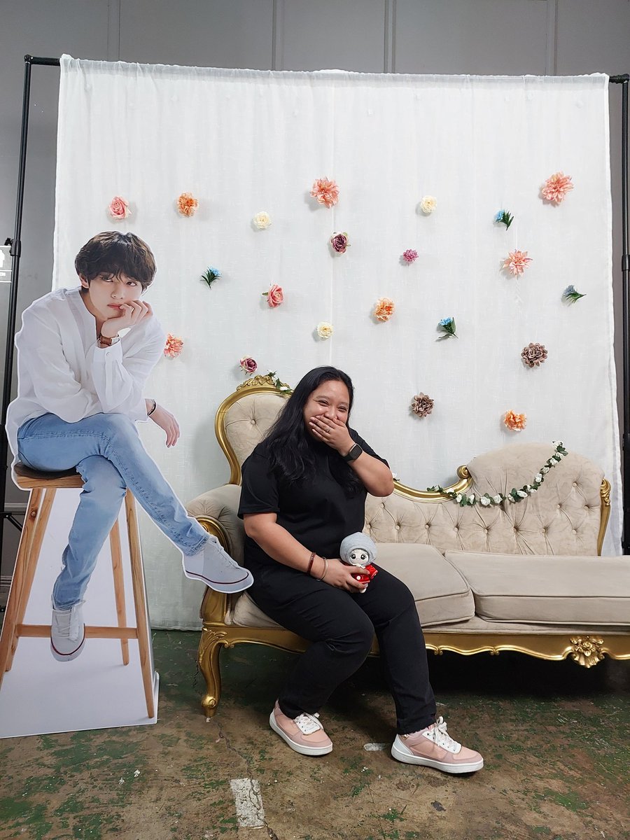 swetsheng's tweet photo. 😍😍😍
#V_Velouter
#V #뷔 #TAEHYUNG
#VelouteMNL https://t.co/41E8RDVRte