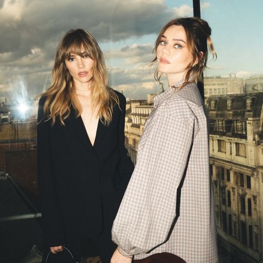 sukiwaterhouse's tweet image. new song in the buccaneers season 2 soundtrack 🤍 so proud of Immy & so happy to have a song in her show
thebuccaneers.lnk.to/featherweight