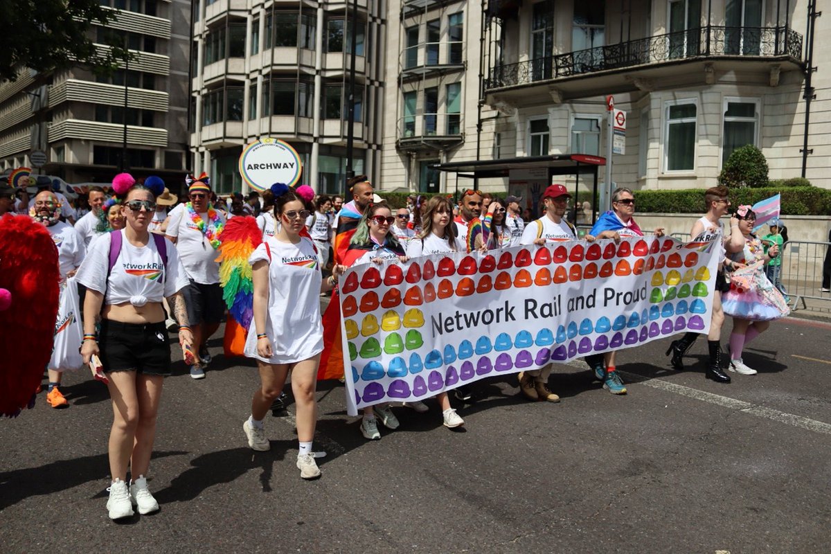 railway200 (@railway200) on Twitter photo šFor Pride Month, Lacey Freshwater at
<a href="/networkrail/">Network Rail</a> talks about their role at Archway which exists to promote Lesbian Gay Bisexual and Transgender (LGBT+) inclusion within the organisation.
One of the key themes for Railway 200 is 'Celebrating Railway People' and through šFor Pride Month, Lacey Freshwater at
<a href="/networkrail/">Network Rail</a> talks about their role at Archway which exists to promote Lesbian Gay Bisexual and Transgender (LGBT+) inclusion within the organisation.
One of the key themes for Railway 200 is 'Celebrating Railway People' and through