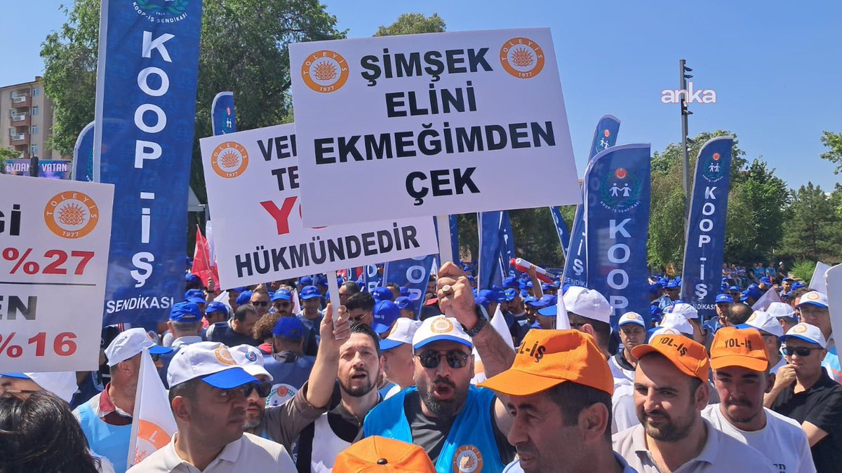 İNSANCA YAŞANACAK BİR ÜCRET İSTİYORUZ

Kamu toplu iş sözleşmesi görüşmelerinde oyalamaya ve hükümetin yüzde 16'lık alaycı teklifine karşı Türk-İş ve DİSK eylemlere başladı

Hak-İş kayıp, aranıyor!

EKMEĞİMİZ İÇİN GREV İSTİYORUZ

<a href="/turkiskonf/">TÜRK-İŞ</a> <a href="/diskinsesi/">DİSK</a> <a href="/isikhanvedat/">Prof. Dr. Vedat Işıkhan</a> 
<a href="/memetsimsek/">Mehmet Simsek</a>