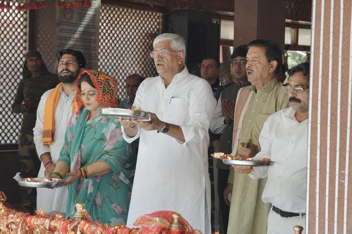 Blessed indeed to be visiting the shrine of Mata Kheer Bhavani in Tulmul (Ganderbal), Kashmir today.

The temple is nestled around a sacred spring, its waters believed to change colours with the moods of the Divine Mother’s grace. The ancient chinar trees and the pristine