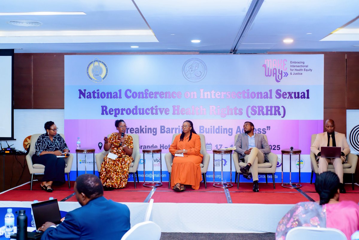 makewayprogram's tweet image. Make Way in partnership with Circle Rwanda wrapped the National Conference on Intersectional SRHR with sustainable strategies to strengthen our Intersectional SRHR Coalition presentation, panel discussion with religious leaders on their role in SRHR advocacy, and an exhibition.
