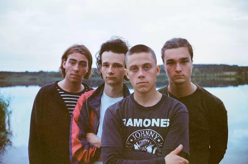 Ugens hitlisteopdatering: Stjernespækket top tre og nye albumdebuter gaffa.dk/artikler/2025/…