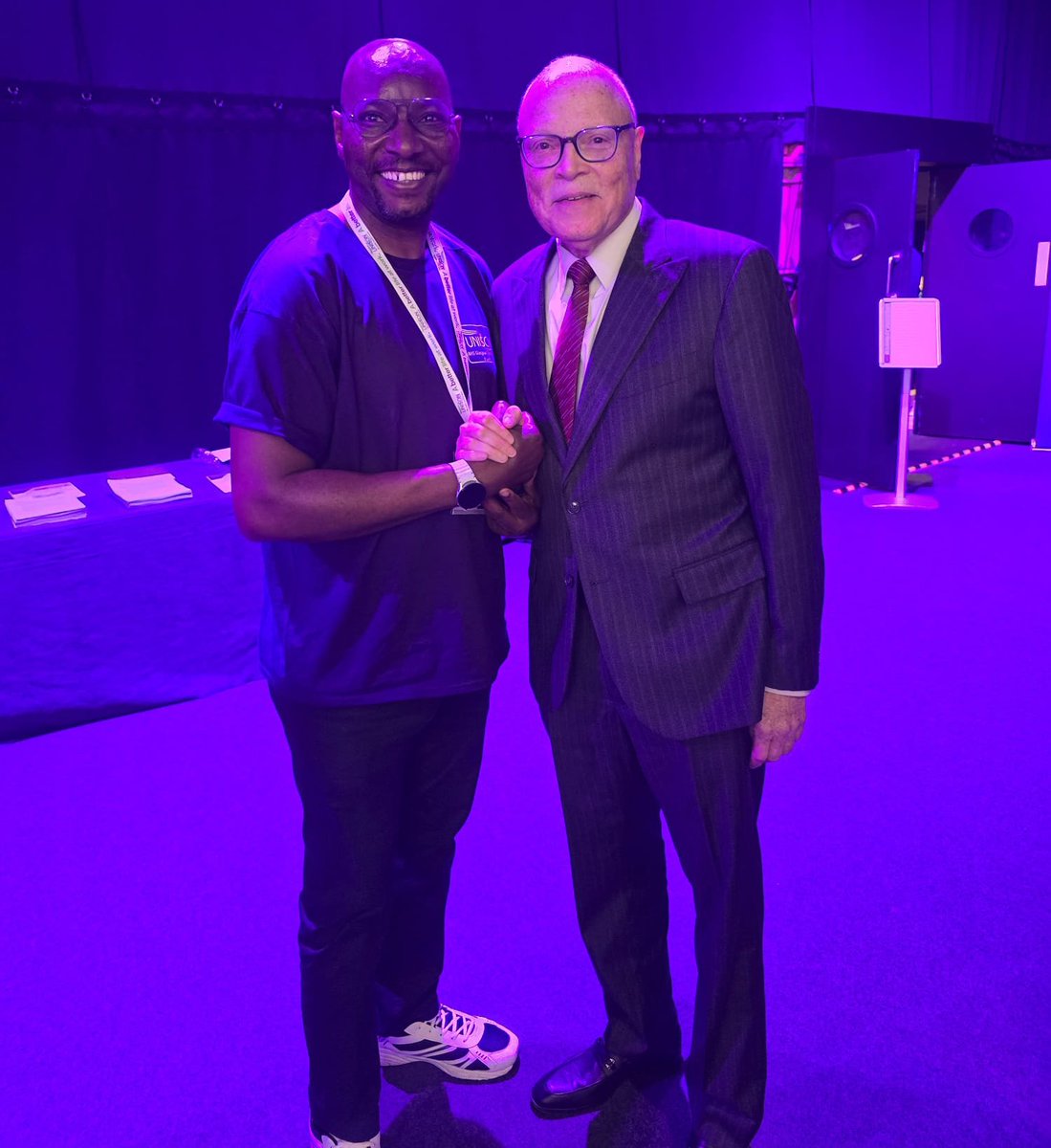 unisonnhsggc's tweet image. Brilliant to have Lee Saunders of @AFSCME  as an international guest at #uNDC2025 - his speech got the house rocking 🔥 

Lee was desperate to get a picture with our own conference rock star Vincent...