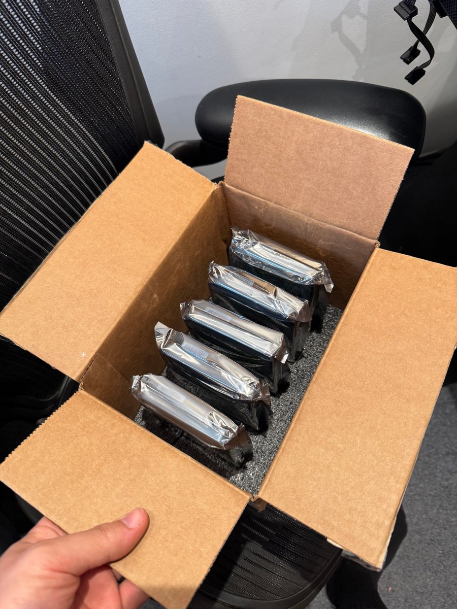 Finally getting round to installing the drives for the new server. 24TB Exos drives totaling 120TB of raw storage. I designed the server chassis to accommodate 11 drives, so I could add another 144TB.