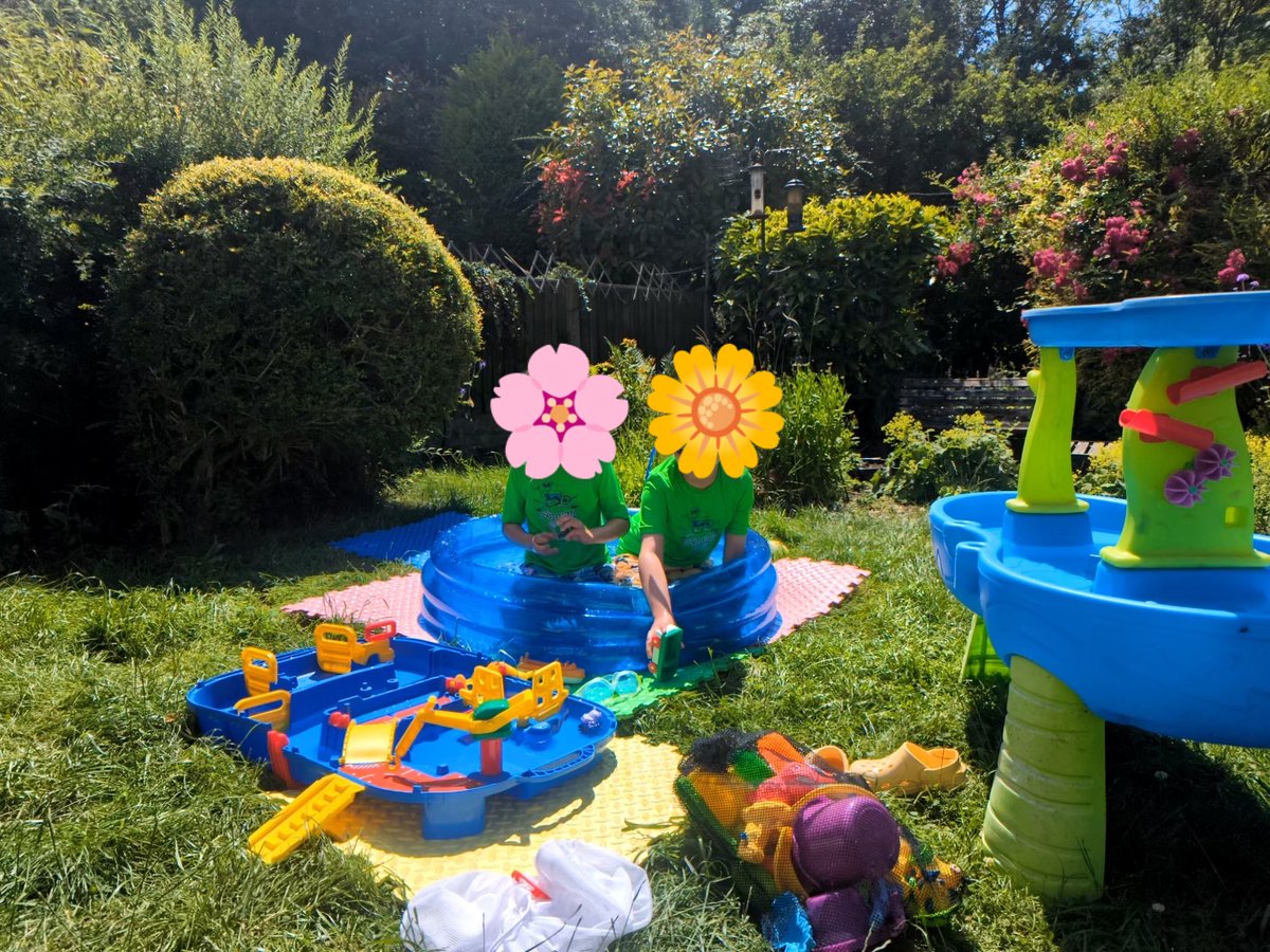 C_A_White's tweet image. #summer #insetday in the sunshine. #Attenborough #naturereserve followed by garden #waterplay and the little #paddlingpool lovely.
