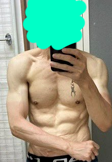 昼間、1時間くらい自転車に乗ってたら、腕がツートンカラーになってしまいました(;'Д`) 