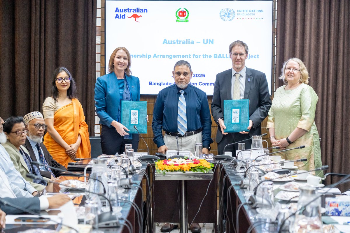 UNDP Bangladesh (@undp_bd) on Twitter photo Australia becomes the 1st partner to support the #BALLOT Project 🇦🇺🤝🇧🇩, a joint <a href="/UNinBangladesh/">UN in Bangladesh</a> initiative to assist Bangladesh ahead of the national election.
Agreement signed today by <a href="/UNDP/">UN Development</a> 🇧🇩 RR <a href="/stefanliller/">Stefan Liller</a> & HC <a href="/AusHCBangladesh/">Susan Ryle</a> in presence of the CEC, Rep <a href="/unescodhaka/">UNESCO Dhaka</a> & Australia becomes the 1st partner to support the #BALLOT Project 🇦🇺🤝🇧🇩, a joint <a href="/UNinBangladesh/">UN in Bangladesh</a> initiative to assist Bangladesh ahead of the national election.
Agreement signed today by <a href="/UNDP/">UN Development</a> 🇧🇩 RR <a href="/stefanliller/">Stefan Liller</a> & HC <a href="/AusHCBangladesh/">Susan Ryle</a> in presence of the CEC, Rep <a href="/unescodhaka/">UNESCO Dhaka</a> &