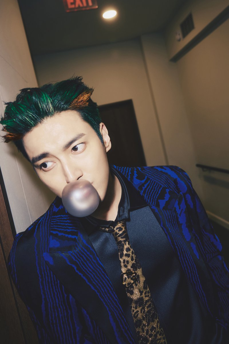 SUPER JUNIOR 슈퍼주니어 'Super Junior25' 
SUPER AWARDS: Hallway 2

SUPER JUNIOR 슈퍼주니어 The 12th Album 【Super Junior25】 
➫ 2025.07.08 6PM (KST)

💿Pre-order
SUPERJUNIOR.lnk.to/SUPERJUNIOR25

#슈퍼주니어 #SUPERJUNIOR
#은혁 #EUNHYUK
#시원 #SIWON
#SuperJunior25