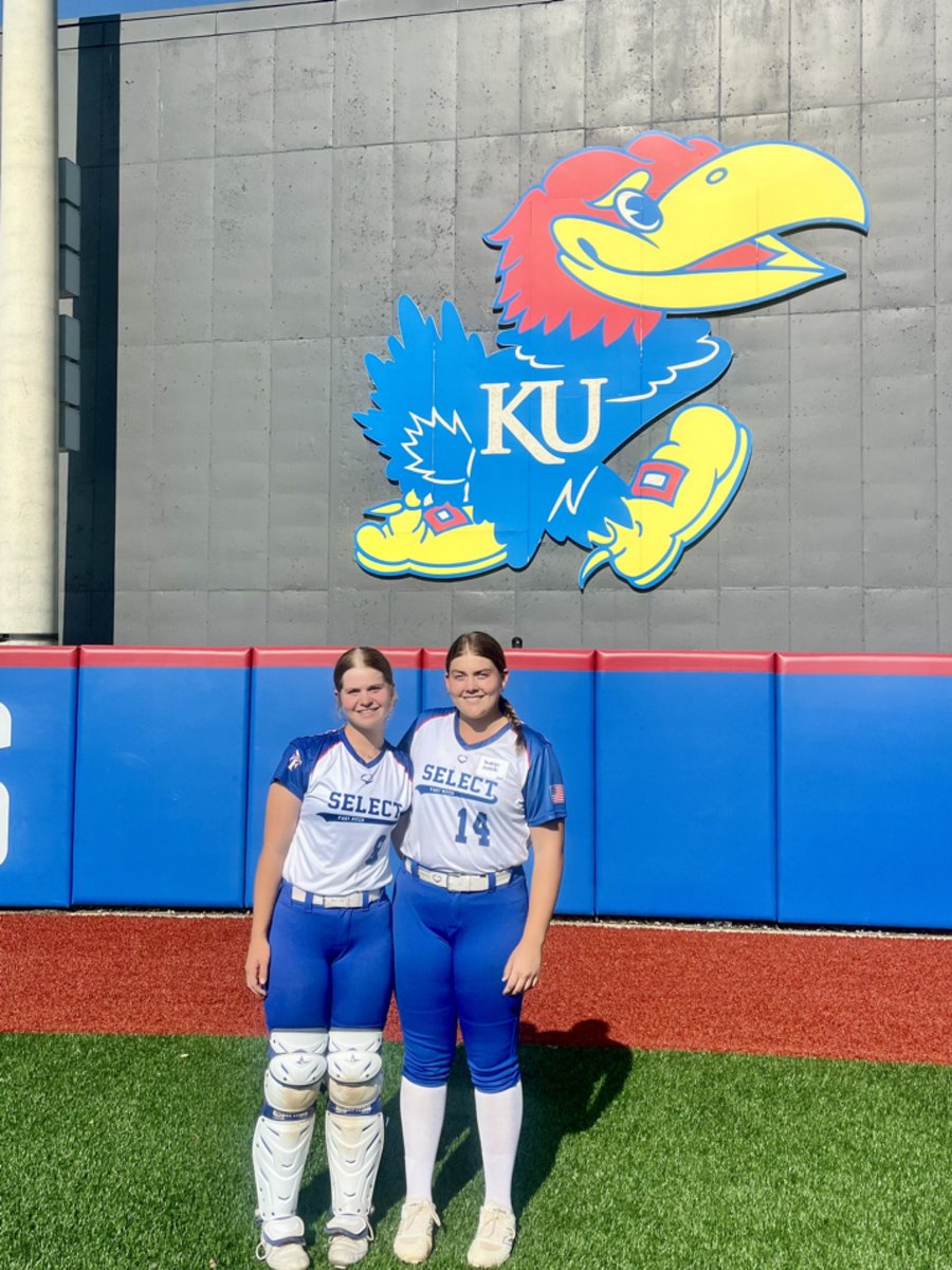 Jane_Tollie's tweet image. Had a great time catching @BAlvarado2029 at the @KUSoftball summer pitching camp. Thank you coach @LauraHeberling and coach McFalls!  #Select 

@SelectFP2011