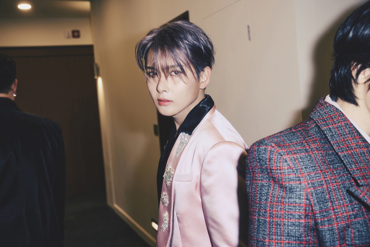 SUPER JUNIOR (@sjofficial) on Twitter photo SUPER JUNIOR ์ํผ์ฃผ๋์ด 'Super Junior25'
SUPER AWARDS: Hallway 2
SUPER JUNIOR ์ํผ์ฃผ๋์ด The 12th Album ใSuper Junior25ใ
โซ 2025.07.08 6PM (KST)
๐ฟPre-order
SUPERJUNIOR.lnk.to/SUPERJUNIOR25
#์ํผ์ฃผ๋์ด #SUPERJUNIOR
#์ ๋ #SHINDONG
#๋ํด #DONGHAE
#๋ ค์ฑ #RYEOWOOK
#SuperJunior25 SUPER JUNIOR ์ํผ์ฃผ๋์ด 'Super Junior25'
SUPER AWARDS: Hallway 2
SUPER JUNIOR ์ํผ์ฃผ๋์ด The 12th Album ใSuper Junior25ใ
โซ 2025.07.08 6PM (KST)
๐ฟPre-order
SUPERJUNIOR.lnk.to/SUPERJUNIOR25
#์ํผ์ฃผ๋์ด #SUPERJUNIOR
#์ ๋ #SHINDONG
#๋ํด #DONGHAE
#๋ ค์ฑ #RYEOWOOK
#SuperJunior25