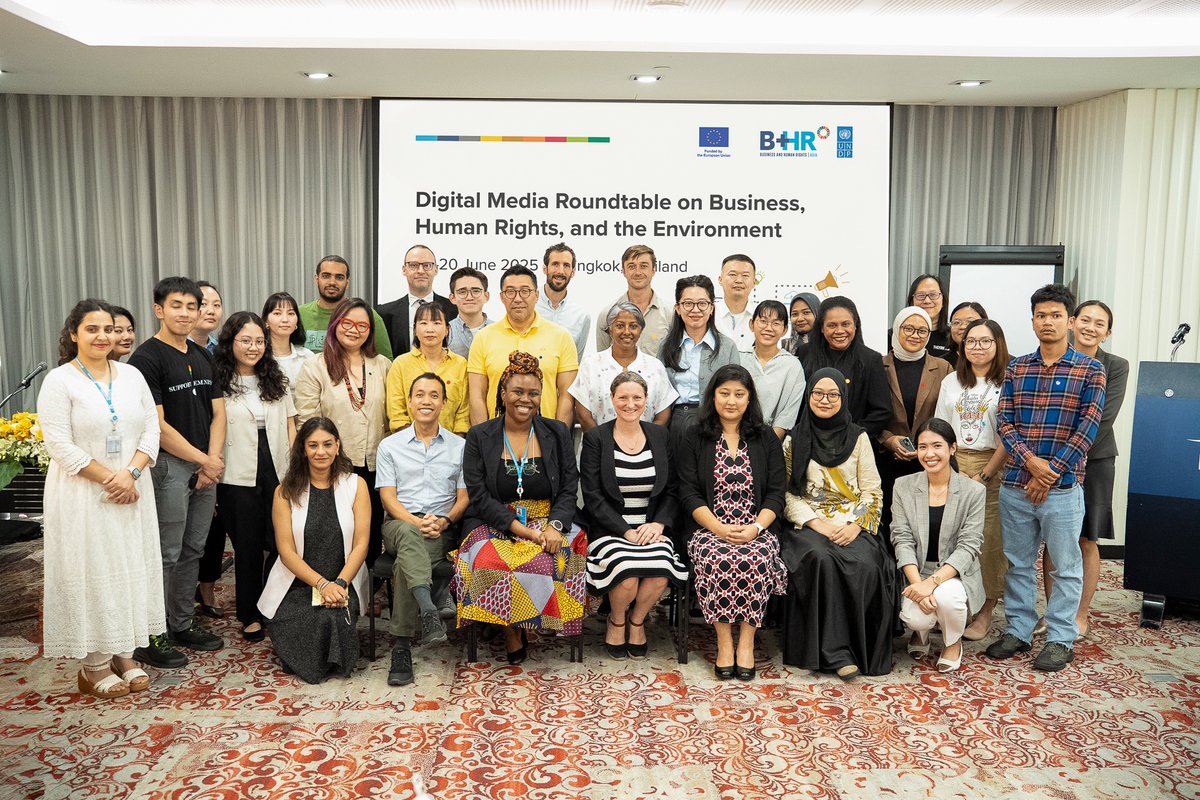 BizHRAsia_UNDP's tweet image. Today we kicked off our Digital Media Roundtable on BHR+E 🌱 with 20+ journalists from 🇮🇩🇲🇾🇲🇳🇹🇭
As part of #AgentsOfChange with @EU_FPI 🇪🇺, we’re strengthening 💪bottom-up journalism to expose harmful corporate practices & environmental harm & amplify unheard voices