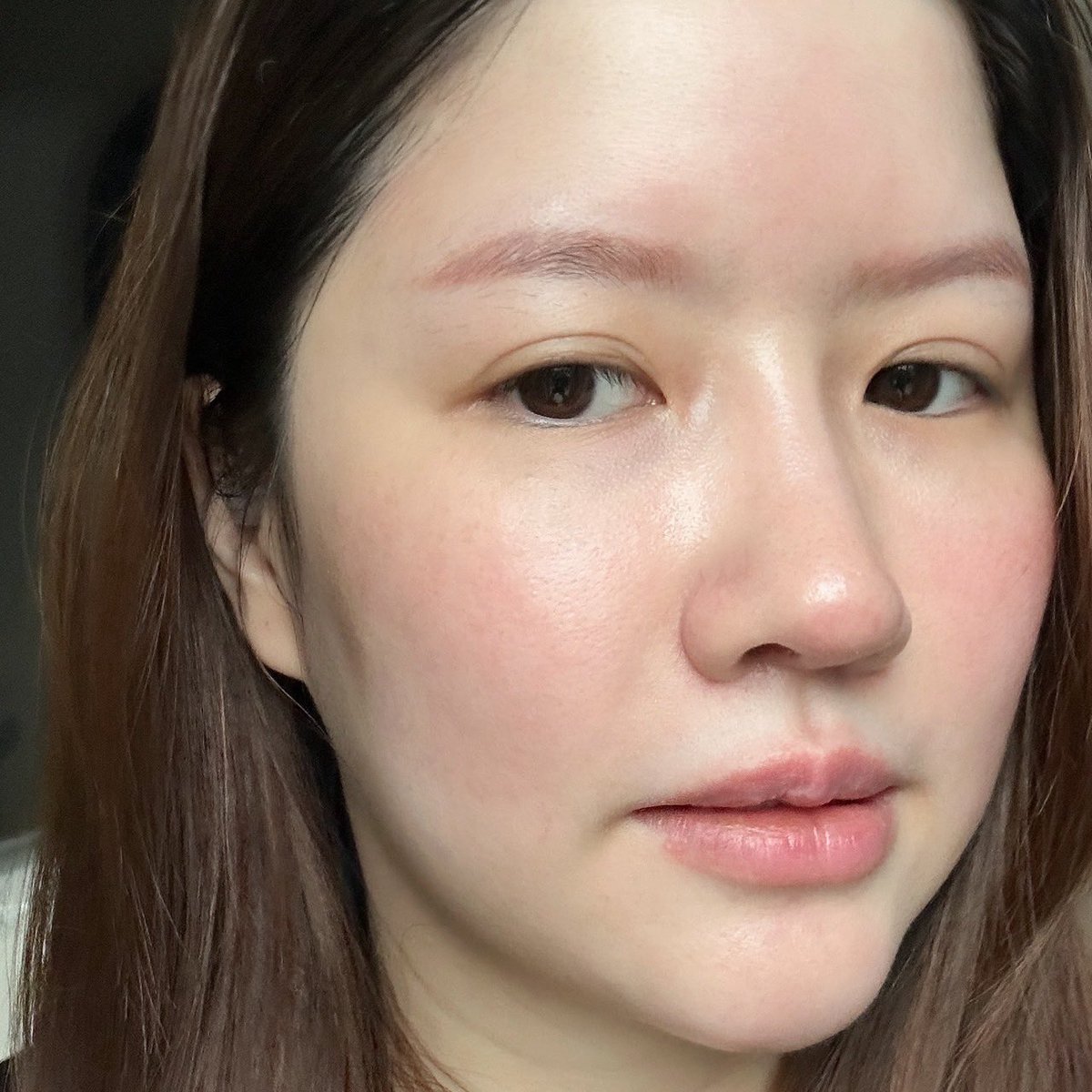 ตอนนี้ติดใช้คลีนเซอร์เนื้อเจลมากกก ชอบของ Skintific เค้าทำถึงมากก ทำความสะอาดถึงรูขุมขน+สิ่งสกปรกหมดจดมาก แล้วหลังใช้ผิวชุ่มชื้นนนมากก ไม่แห้งเอี้ยด ปลอบปละโลมผิวดีมากก