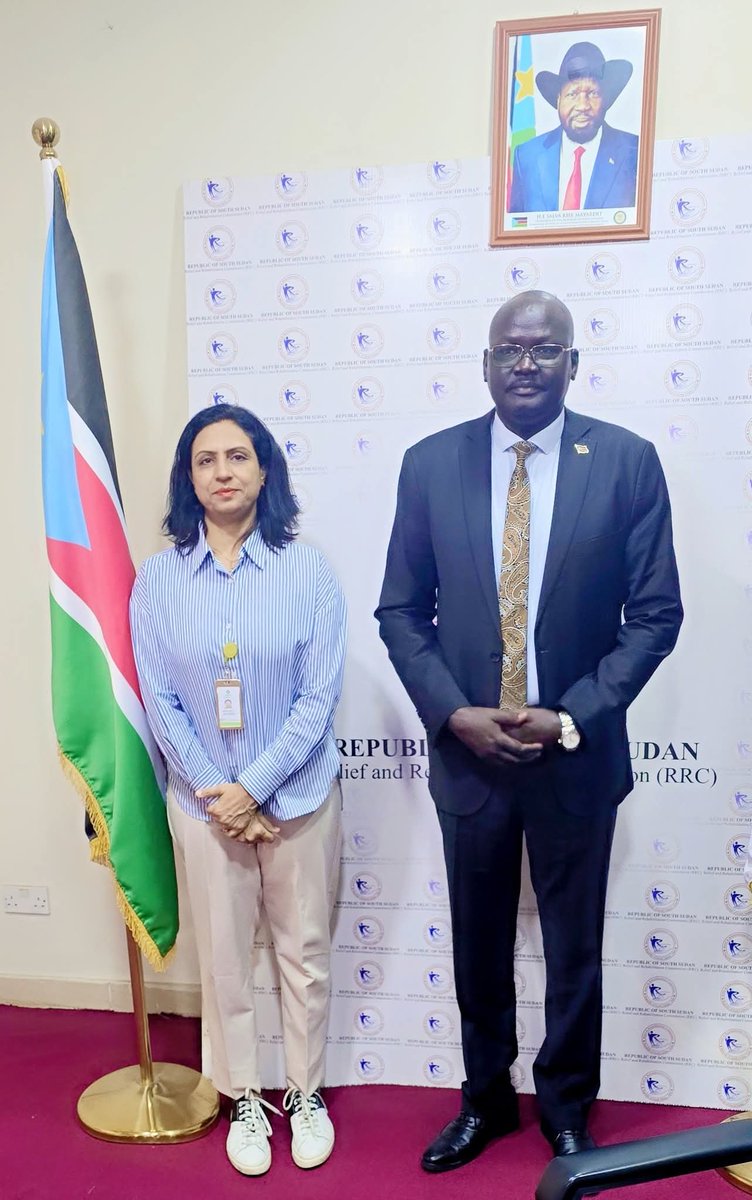 Productive discussion with Hon. Stephen Kueth Gach, Chairperson of the RRC! Our Country Director, Shabnam Baloch, shared Oxfam's key priorities in South Sudan. We appreciate the RRC's strong support &amp; shared vision for a more equitable future. 
#Collaboration #Resilience