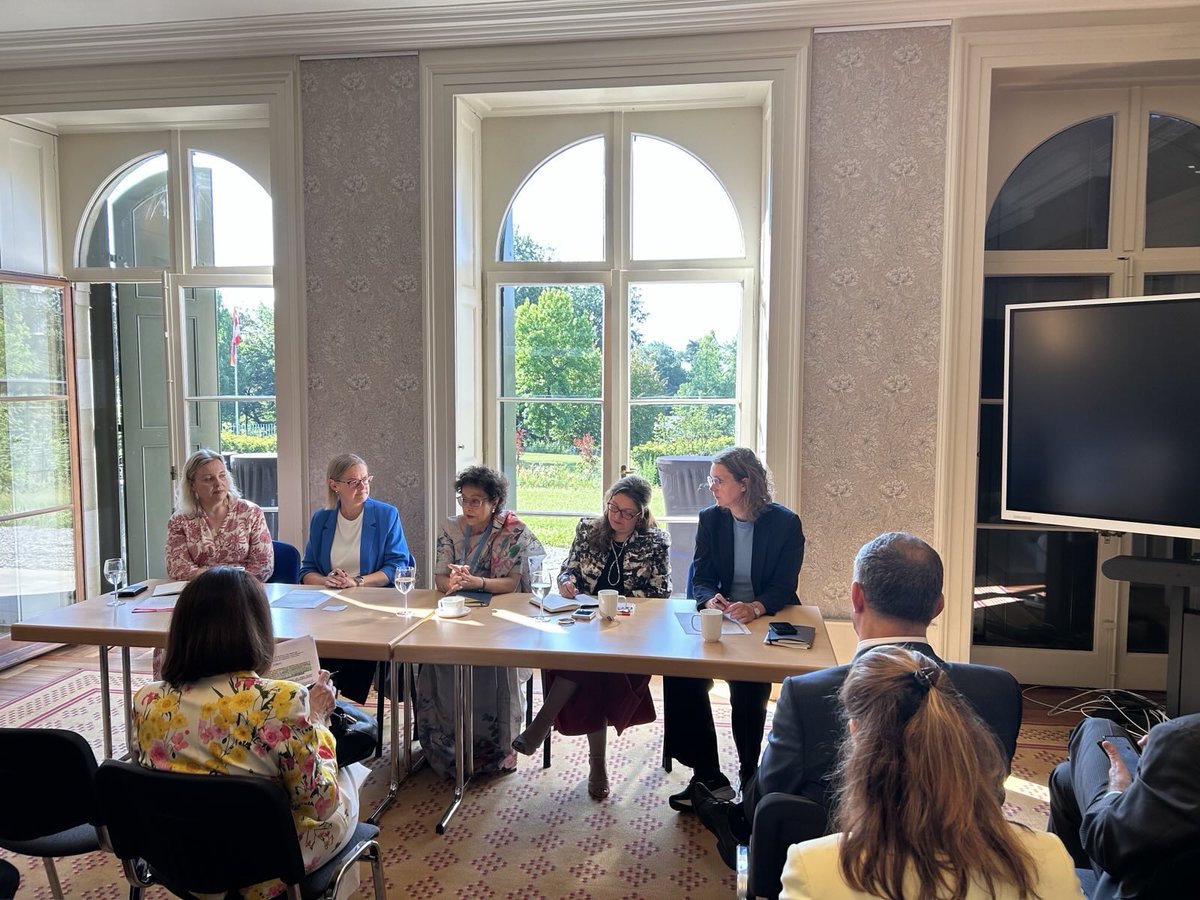 Estonia in Geneva 🇪🇪 | #StandWithUkraine 🇺🇦 (@estoniageneva) on Twitter photo Grateful for this morning’s thoughtful exchange with <a href="/MediaFreedomC/">Media Freedom Coalition</a> & <a href="/FO_Coalition/">Freedom Online Coalition</a> Ambassadors and UN Special Rapporteurs <a href="/Irenekhan/">Irene Khan</a> & Gina Romero. #Estonia 🇪🇪 remains committed to advancing freedom of expression & peaceful assembly online and offline. #HRC59 #HumanRights Grateful for this morning’s thoughtful exchange with <a href="/MediaFreedomC/">Media Freedom Coalition</a> & <a href="/FO_Coalition/">Freedom Online Coalition</a> Ambassadors and UN Special Rapporteurs <a href="/Irenekhan/">Irene Khan</a> & Gina Romero. #Estonia 🇪🇪 remains committed to advancing freedom of expression & peaceful assembly online and offline. #HRC59 #HumanRights