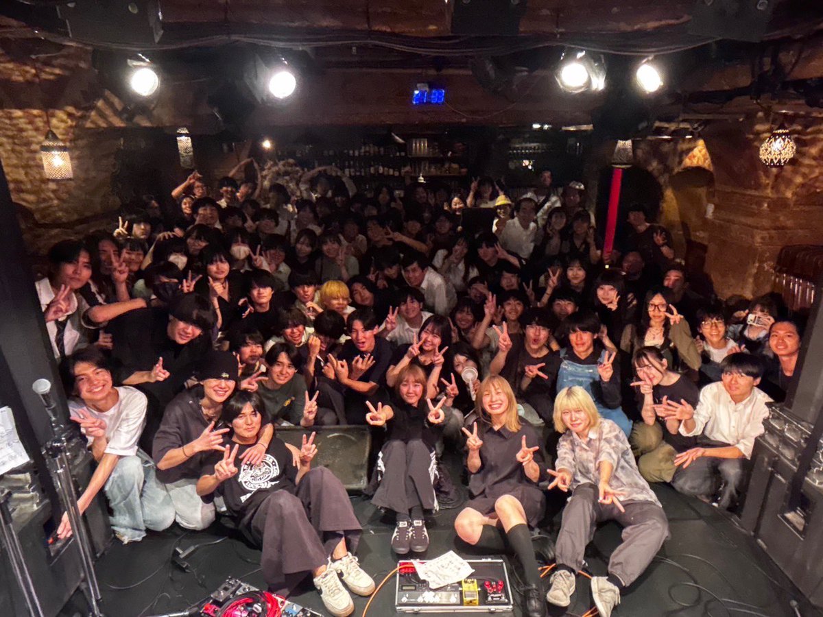 6/17 シュシュマレフ自主企画『息跡』無事終了しました！
来てくださった方、出てくれたみんな、本当にありがとうございました⟡.·
曼荼羅で今まで出会った大切な仲間とライブができて嬉しかったです！
いったん活動は休止になります、また絶対に4人で戻ってきます！