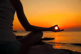 sonicblissyoga's tweet photo. Here comes the sun! 🌞 Subbing at Bhakti Barn at 9:30AM today!  - https://t.co/0UGBLwcG2K https://t.co/ssxVmblgZI