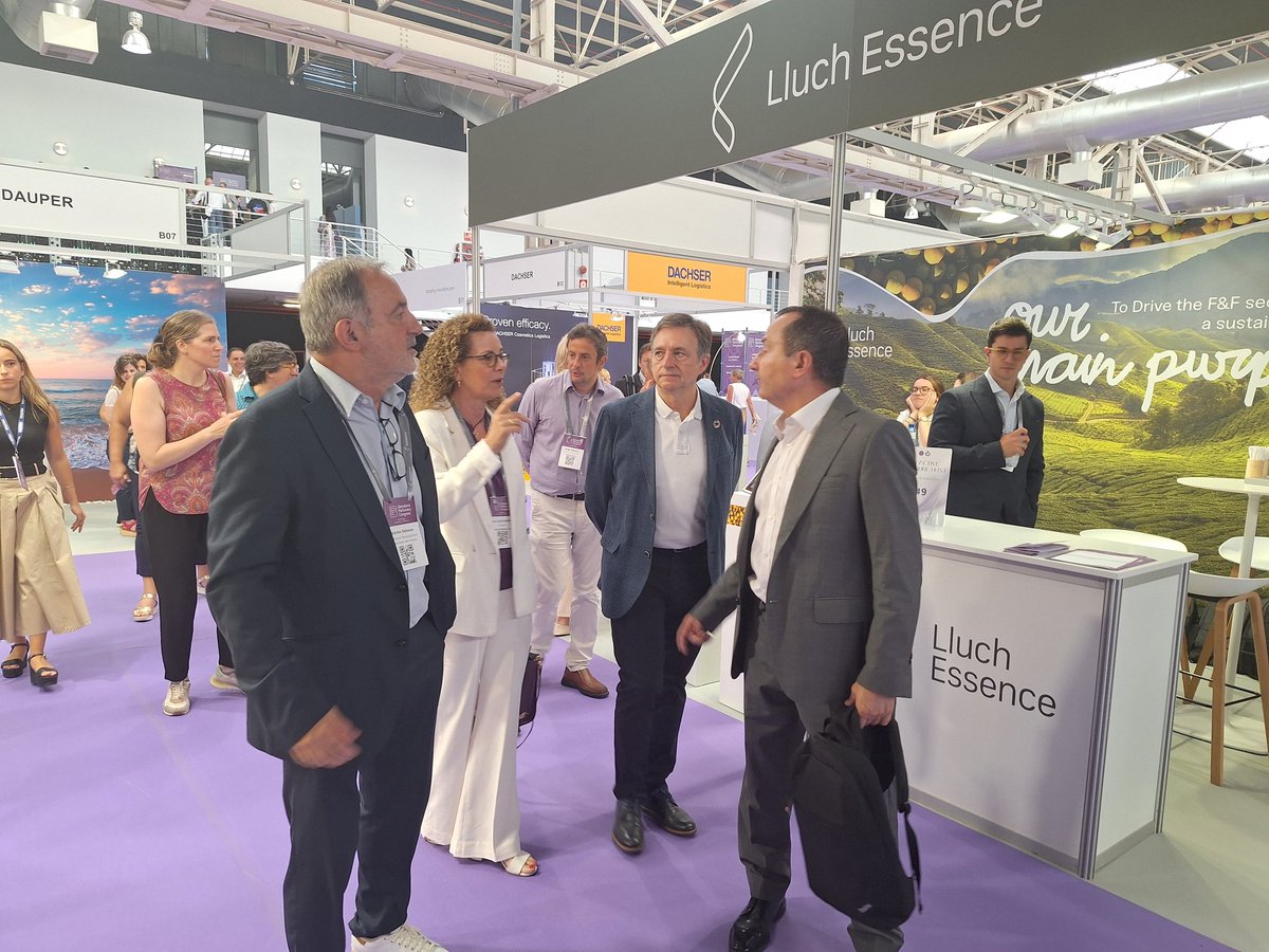 🪻 Avui ha obert portes el Barcelona Perfumery Congress, un saló internacional on es dona cita la indústria de la perfumeria.

#LHospitalet #LaFargaLH