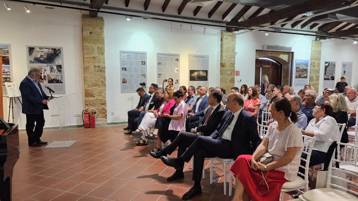 PLinCyprus's tweet photo. Honored to mark the official opening of the Research Centre of the 🇵🇱Centre of Mediterranean Archaeology @UniWarszawski in Pafos.The ceremony attended by 🇵🇱Deputy Minister @MNiSW_GOV__PL @szeptycki &amp;🇨🇾@DepMinCultureCy @LinaKassianidou crowns 60 years of 🇵🇱archeological work in 🇨🇾 https://t.co/OmK6b3TdGA