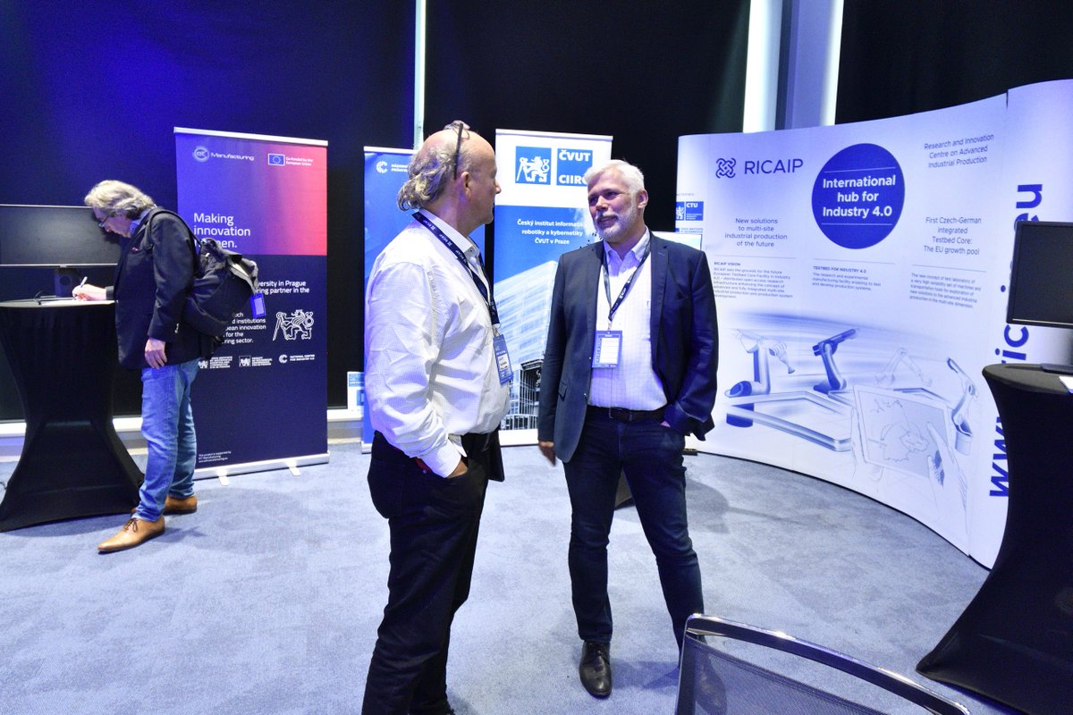 CIIRCCTU's tweet image. Tech dating na CIIRC ČVUT!
Desítky firem, 23 interaktivních stanovišť ⚙️, 1-1 konzultace 🧠, panelová diskuze 💬 i Open Innovation Breakfast ☕ – tak jsme propojili výzkum a průmysl pod jednou střechou.
@NCP4.0, @RICAIP_EU, @EDIH CTU, @AI-MATTERS a @ EIT Manufacturing