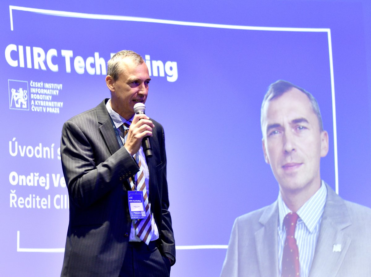 CIIRCCTU's tweet image. Tech dating na CIIRC ČVUT!
Desítky firem, 23 interaktivních stanovišť ⚙️, 1-1 konzultace 🧠, panelová diskuze 💬 i Open Innovation Breakfast ☕ – tak jsme propojili výzkum a průmysl pod jednou střechou.
@NCP4.0, @RICAIP_EU, @EDIH CTU, @AI-MATTERS a @ EIT Manufacturing