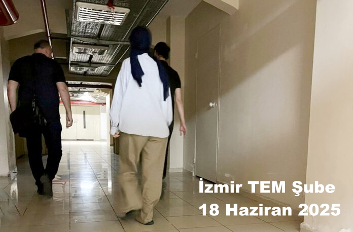 İZMİR TEM'İN NEZARETHANELERİ 'BAŞÖRTÜLÜ' ÖĞRENCİLERLE DOLU 

İzmir Başsavcılığı’nın talimatıyla dün yapılan ev baskınlarında, çoğu kız öğrenci 40 kişi gözaltına alındı. Medya bu baskınları erkek fotoğraflarıyla servis etti. Öğrencilerin başörtülü oldukları özellikle gizlendi.