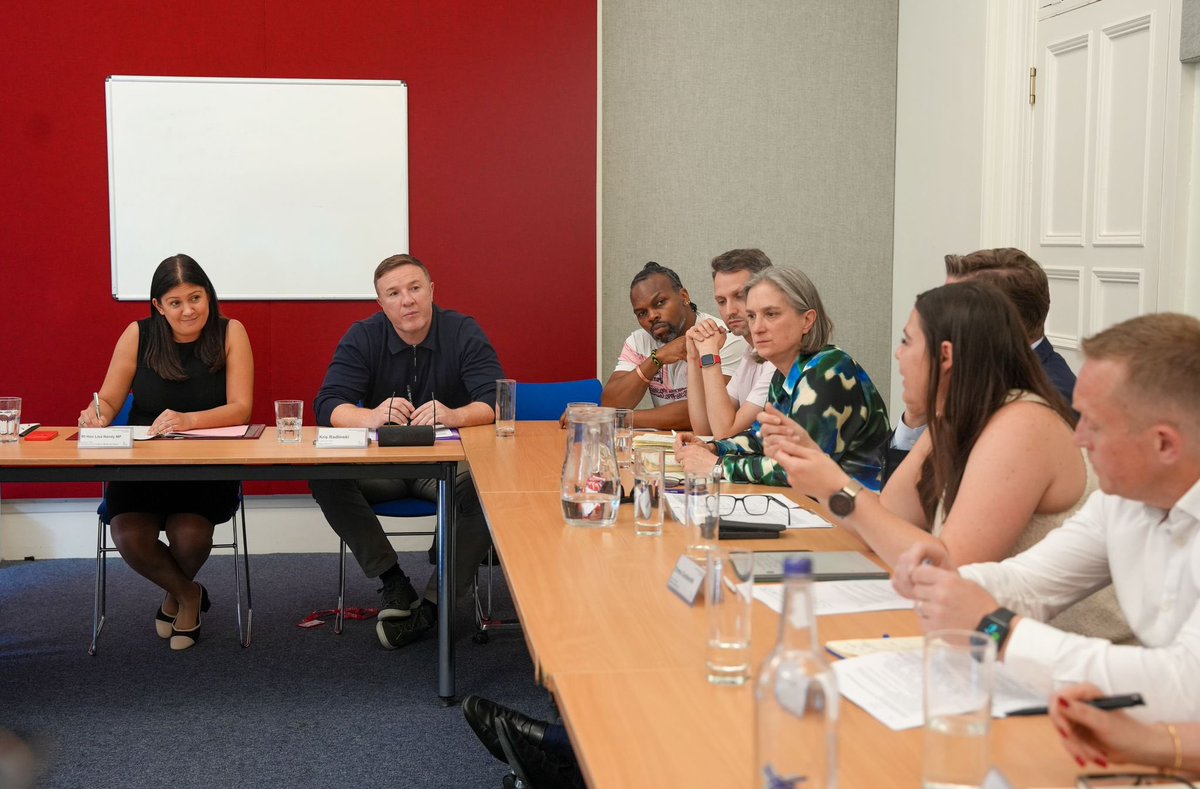 Lisa Nandy MP tweet media