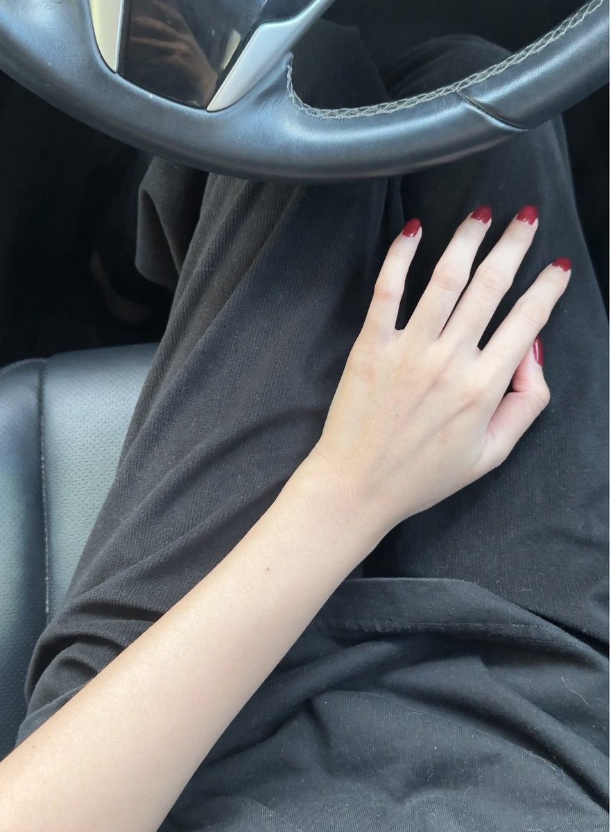 i love ผิวตัวเองมากตอนนี้ รู้สึกผิวสว่างขึ้นออร่าขึ้นมาก ลูบผิวคือลื่นชะมัด ทริคแบบง่ายๆสับๆเลย แต่ดูผิวขาวขึ้น สว่างขึ้นแบบสุดๆ