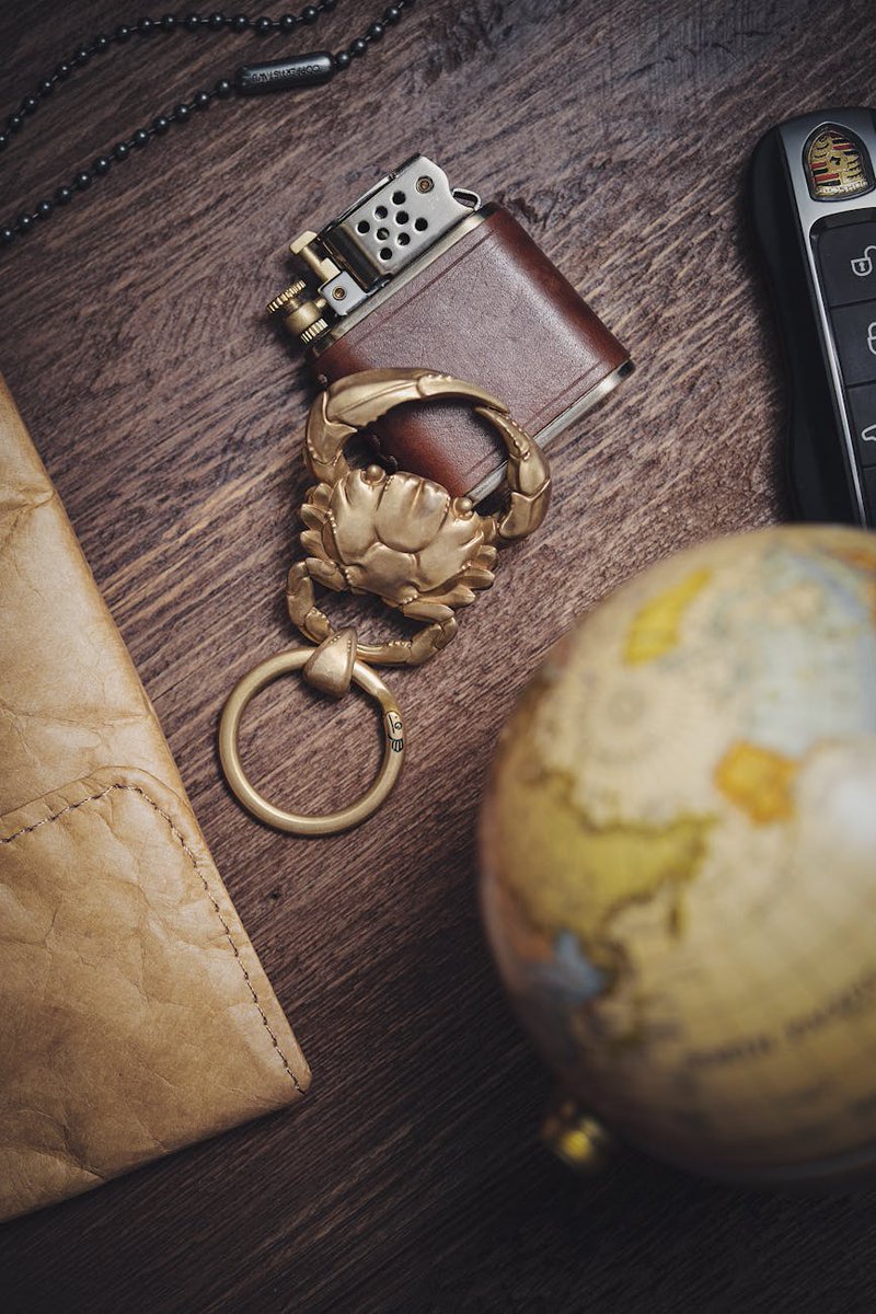 Piper4895039836's tweet image. Just scored a vintage 1920s world map at a flea market! The details are stunning��✨Perfect addition to my collection. Anyone else hunting for rare maps? Share your finds! #MapCollecting #VintageMaps #GeographyNerd