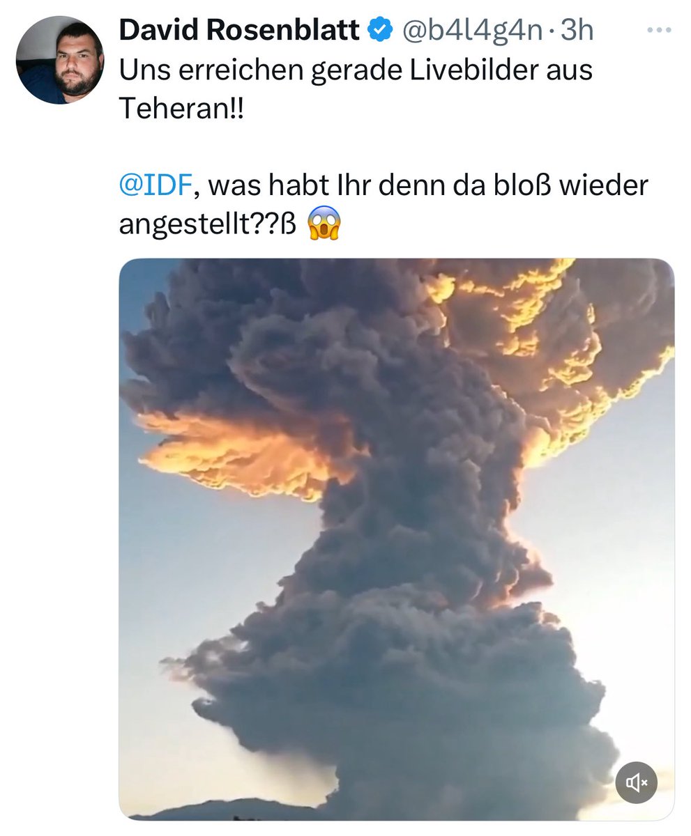 Soll so eine Scheiße lustig sein oder einfach noch mehr Angst und Hass schüren? Scheiß Falschmeldungen. Das Bild zeigt einen aktuellen Vulkanausbruch in Indonesien.
BTW ist es mir egal, von welcher Seite gelogen wird.
Ich ergreife hier keine Partei mit dem Post.