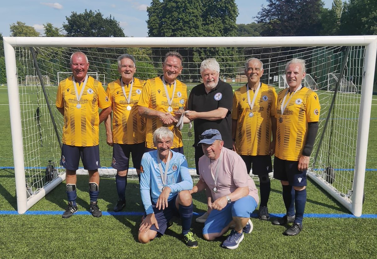Congratulations to the Slough Town Walking Football 65+ squad, shown here receiving their Thames Valley Walking Football League runners-up medals and trophy 🏆 

#OneSlough