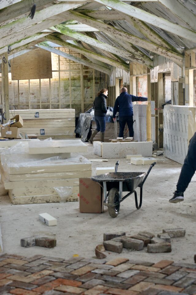 ernestcooktrust's tweet image. We’ve converted a range of dilapidated farm buildings on our Slimbridge Estate in Gloucestershire, into offices & storage space. 🛠️
Historical features – including a cider press – have been retained, & we’ve recently welcomed new tenants! 🍏👋
Read more: ernestcooktrust.org.uk/news/2025/06/c…