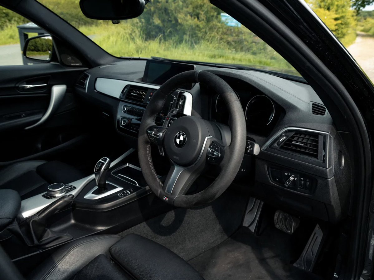 Live auction: BMW M140i Shadow Edition. This example benefits from a long list of upgrades to improve its appearance, ride, and handling. The suspension has been treated to Eibach springs and PowerFlex rear bushes, plus there's a limited-slip diff. pistonheads.com/buy/auction/18…