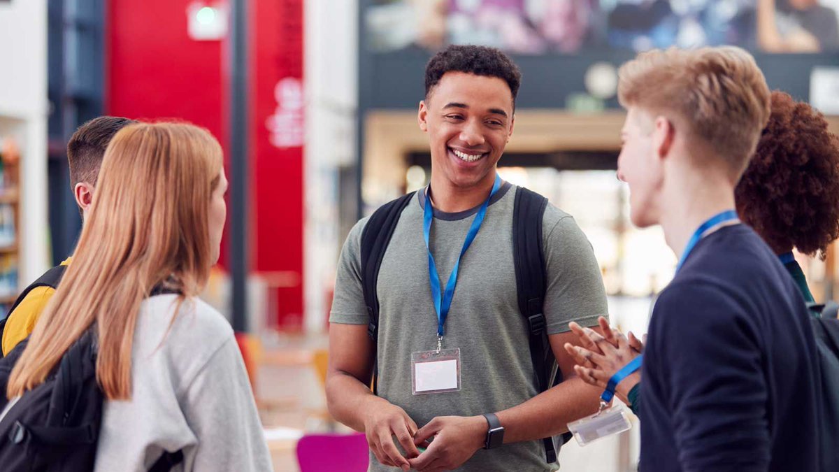 Find early careers support at our Essentials of Clinical Pharmacy event.
Learn about shared decision making, clinical reasoning, meds safety essentials, and how to transition between sectors. Also perfect for pharmacy technicians 😊 buff.ly/AUvokSg