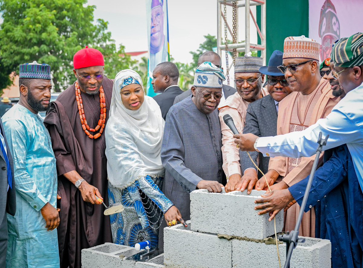 OfficialBenKalu's tweet image. Yesterday, I joined His Excellency, President Bola Ahmed Tinubu, GCFR; the Minister of the FCT, Nyesom Wike; the Speaker, Rt. Hon. Abbas Tajudeen, CON; among other dignitaries, at the flag-off ceremony for the construction of the new Independent National Electoral Commission…