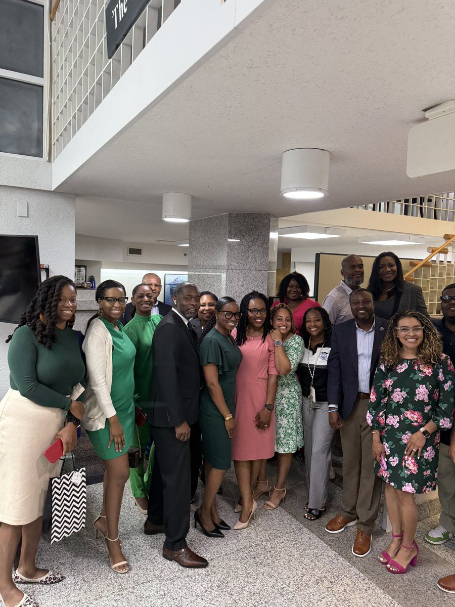 🌟 Congrats to Principal Marie Duperval! 🌟 
From Haiti at 13 to valedictorian, med &amp; law school, to transforming lives in education! Builder of ESOL, Cambridge &amp; community programs. Now leading Everglades HS while pursuing her PhD. A true game changer! 🐊✨ #Leadership