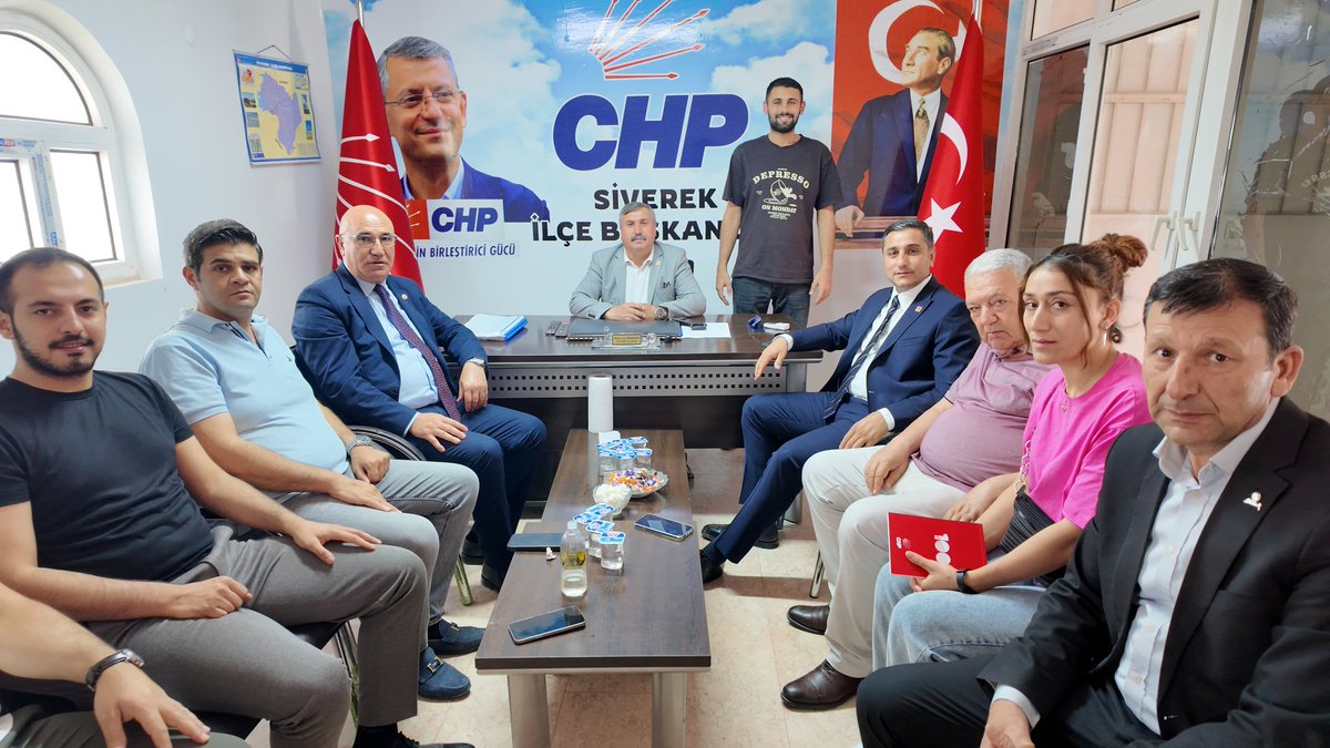 Ferhat KARADAĞ (@karadagferhatt) on Twitter photo 📍Siverek'teyiz!
Milletvekilimiz PM Üyemiz Sayın Av. Mahmut Tanal, il gençlik kolları Başkanımız Üveys İzol ve il yöneticilerimizle CHP Siverek İlçe başkanlığımızı ziyaret edip, örgütümüzle biraraya geldik.
<a href="/MTanal/">Av.Mahmut TANAL</a> <a href="/uveysizol/">Üveys İzol</a> <a href="/p_demirbuken/">Mehmet ayıp Demirbüken</a> <a href="/ONDER_ENDER/">ÖNDER ENDER</a> <a href="/halilbarutchp/">Halil Barut</a> 📍Siverek'teyiz!
Milletvekilimiz PM Üyemiz Sayın Av. Mahmut Tanal, il gençlik kolları Başkanımız Üveys İzol ve il yöneticilerimizle CHP Siverek İlçe başkanlığımızı ziyaret edip, örgütümüzle biraraya geldik.
<a href="/MTanal/">Av.Mahmut TANAL</a> <a href="/uveysizol/">Üveys İzol</a> <a href="/p_demirbuken/">Mehmet ayıp Demirbüken</a> <a href="/ONDER_ENDER/">ÖNDER ENDER</a> <a href="/halilbarutchp/">Halil Barut</a>