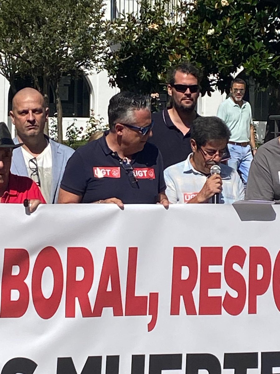 Salud Laboral UGT Madrid (@slaboralugtmad) on Twitter photo Cada accidente laboral es responsabilidad de la empresa ‼️Hoy nos hemos concentrado en el Ayto. de Majadahonda en memoria del trabajador fallecido el pasado día 1️⃣6️⃣ en una obrade la localidad
<a href="/UGTMadrid/">UGT Madrid</a> decimos No a más muertes en el trabajo ‼️ Cada accidente laboral es responsabilidad de la empresa ‼️Hoy nos hemos concentrado en el Ayto. de Majadahonda en memoria del trabajador fallecido el pasado día 1️⃣6️⃣ en una obrade la localidad
<a href="/UGTMadrid/">UGT Madrid</a> decimos No a más muertes en el trabajo ‼️