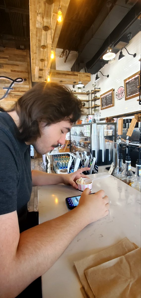 Summer days and all I hear while I'm trying to work is: "Mom I'm bored!" lol 
Thank you Foxtails for the great food + atmosphere🥰
#foxtails