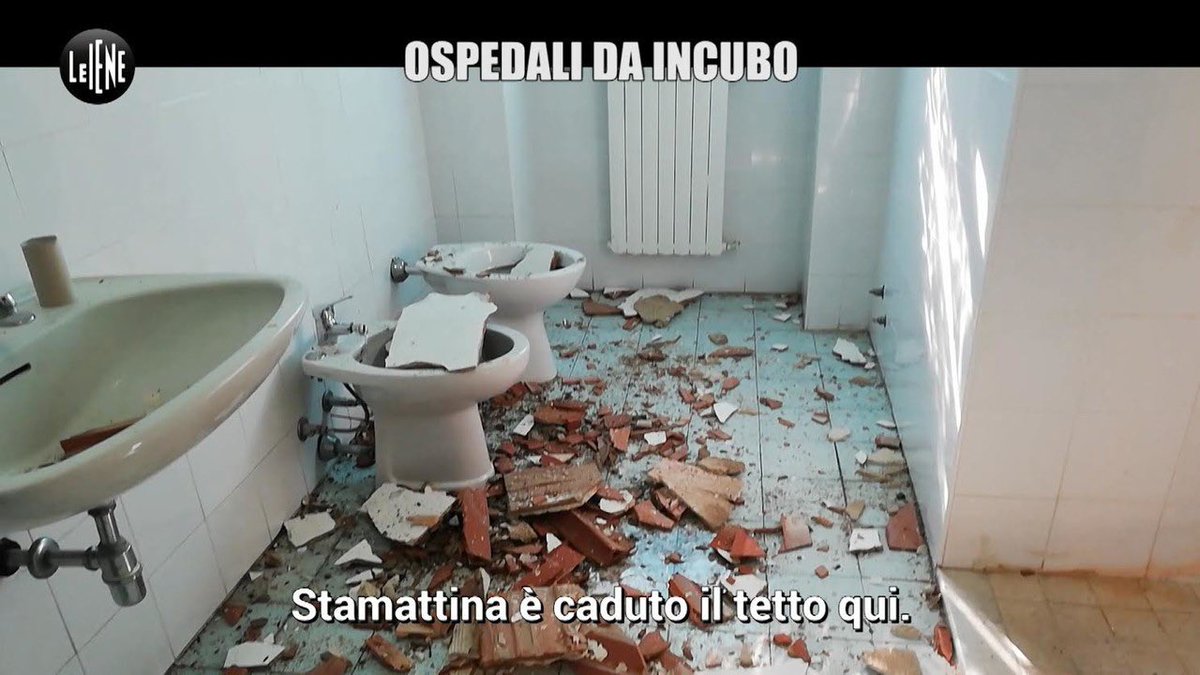 Qualcuno di voi ha visto il servizio delle Iene sull’Ospedale di Locri?
Allucinante.
Una struttura pubblica che non presenta il bilancio per anni, nemmeno la contabilità tenevano. 
Fatture pagate più volte sempre alle stesse ditte, senza gara, senza collaudi.
#Ndrangheta