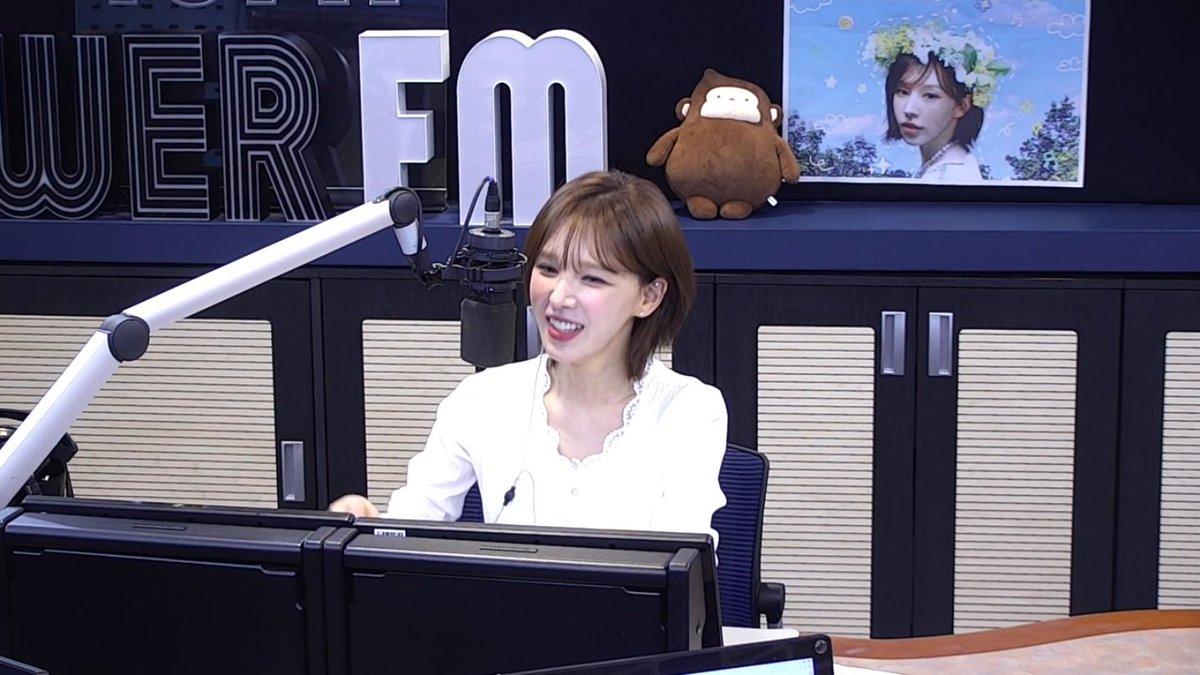 RVElites || AOP 🦇 (@rvelites) on Twitter photo WENDY's Youngstreet has started! 🩵
📻 Stream viewable radio here:
iOS: apple.co/36zbhjm
Android: bit.ly/3AWcvn8
#WENDY #웬디 <a href="/RVsmtown/">Red Velvet</a> WENDY's Youngstreet has started! 🩵
📻 Stream viewable radio here:
iOS: apple.co/36zbhjm
Android: bit.ly/3AWcvn8
#WENDY #웬디 <a href="/RVsmtown/">Red Velvet</a>